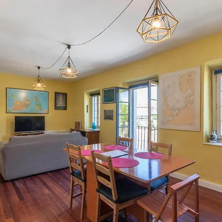 Antigua Casa De Escritor En La Playa De Apartment Mundaka